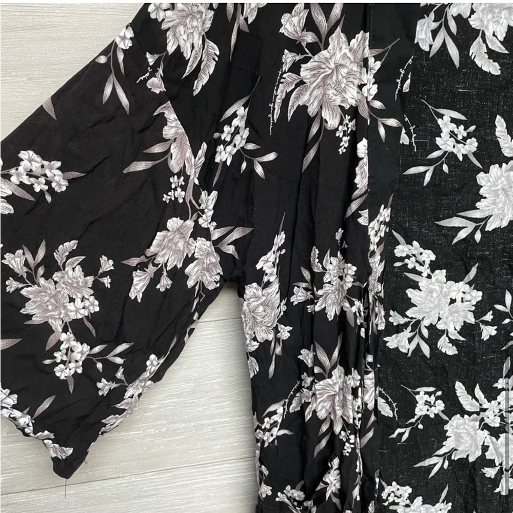 SPIRITUAL GANGSTER floral kimono - Picture 7 of 7